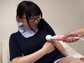 メガネの雑貨店員さん 小柄で可愛いおねえさんがじっくり性感を高められ、デカチンで堕ちちゃった! サンプル動画サムネイル